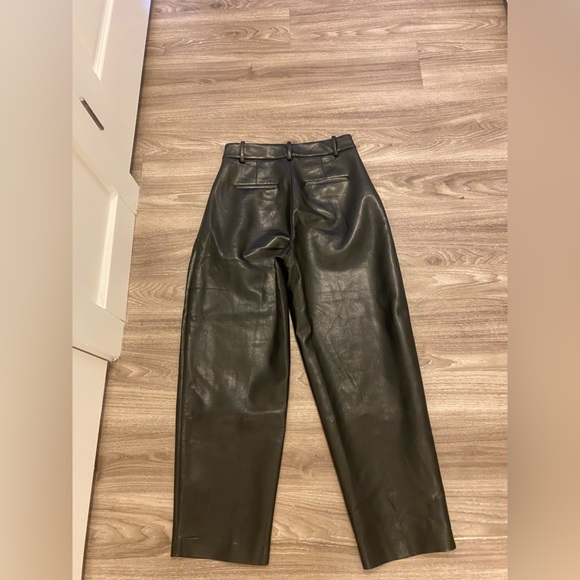 Black Aritzia Shirley Pant Size 4 - Picture 2 of 5